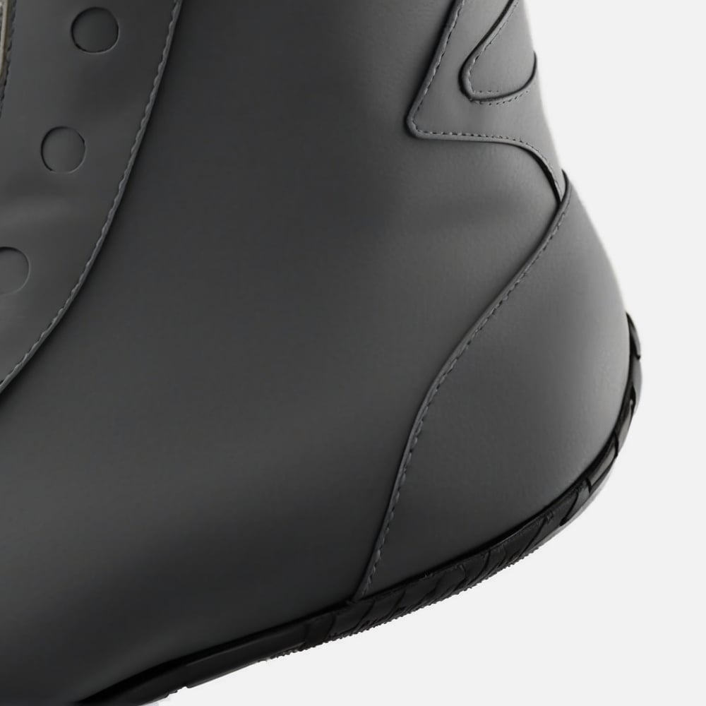 PROTOTYPE·01 heel close-up